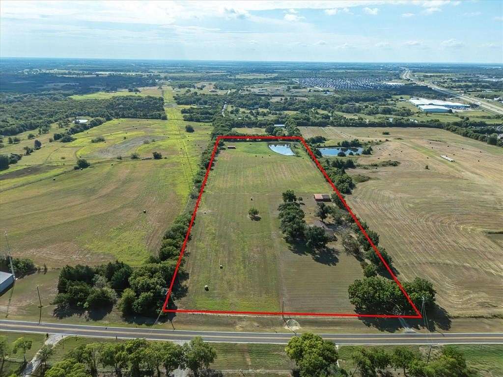 13.62 Acres of Land with Home for Sale in Ennis, Texas