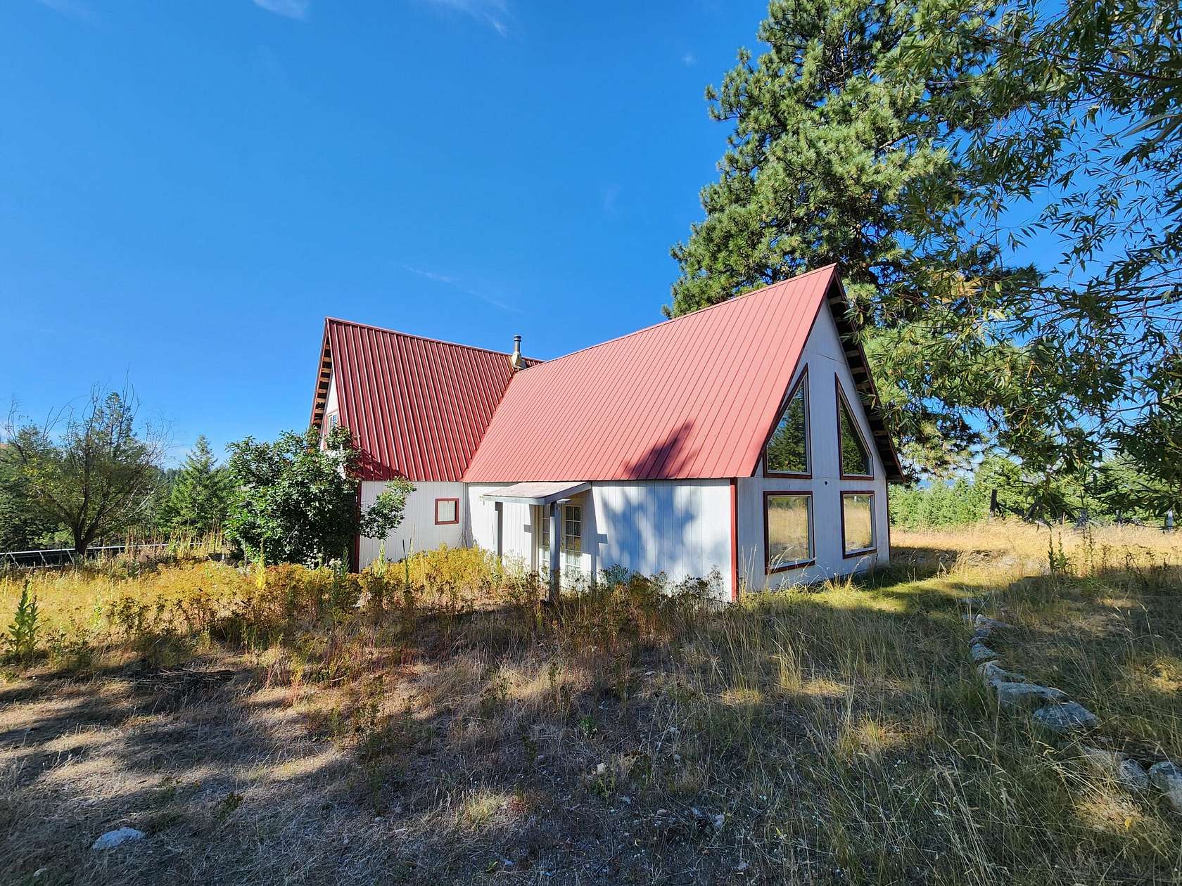 159 Acres of Recreational Land with Home for Sale in Curlew, Washington