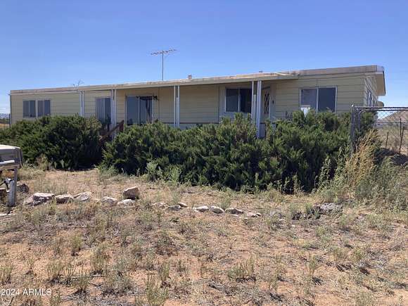 2.93 Acres of Residential Land with Home for Sale in Pearce, Arizona