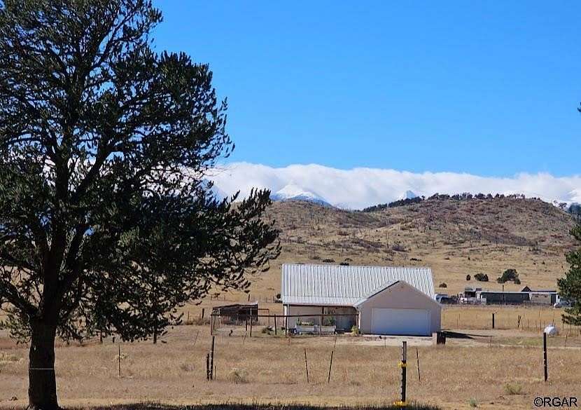 5.223 Acres of Residential Land with Home for Sale in Cotopaxi, Colorado