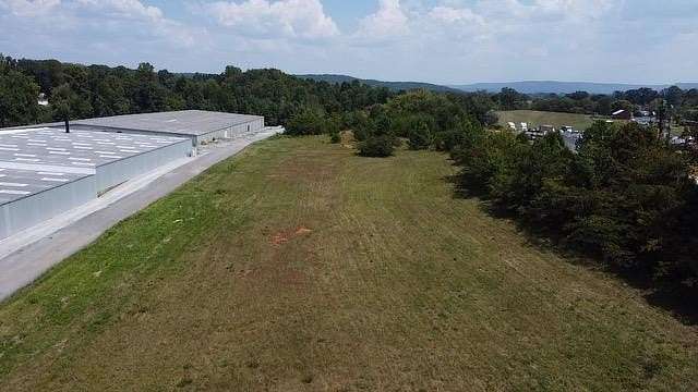 21.87 Acres of Mixed-Use Land for Sale in Sparta, Tennessee