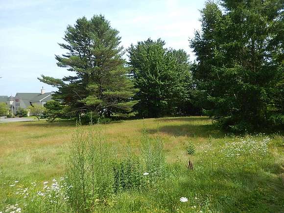 0.72 Acres of Residential Land for Sale in Belfast, Maine