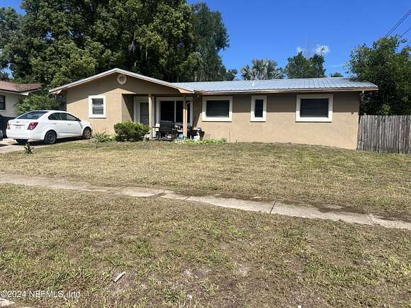 0.21 Acres of Residential Land with Home for Sale in Palatka, Florida