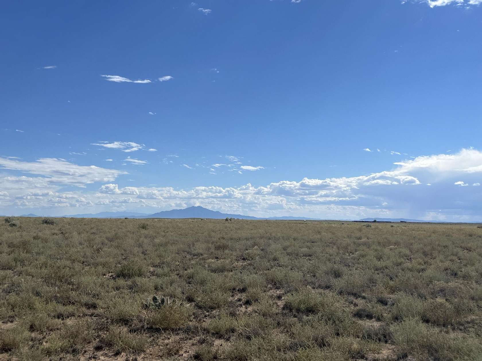 10 Acres of Residential Land for Sale in Los Lunas, New Mexico