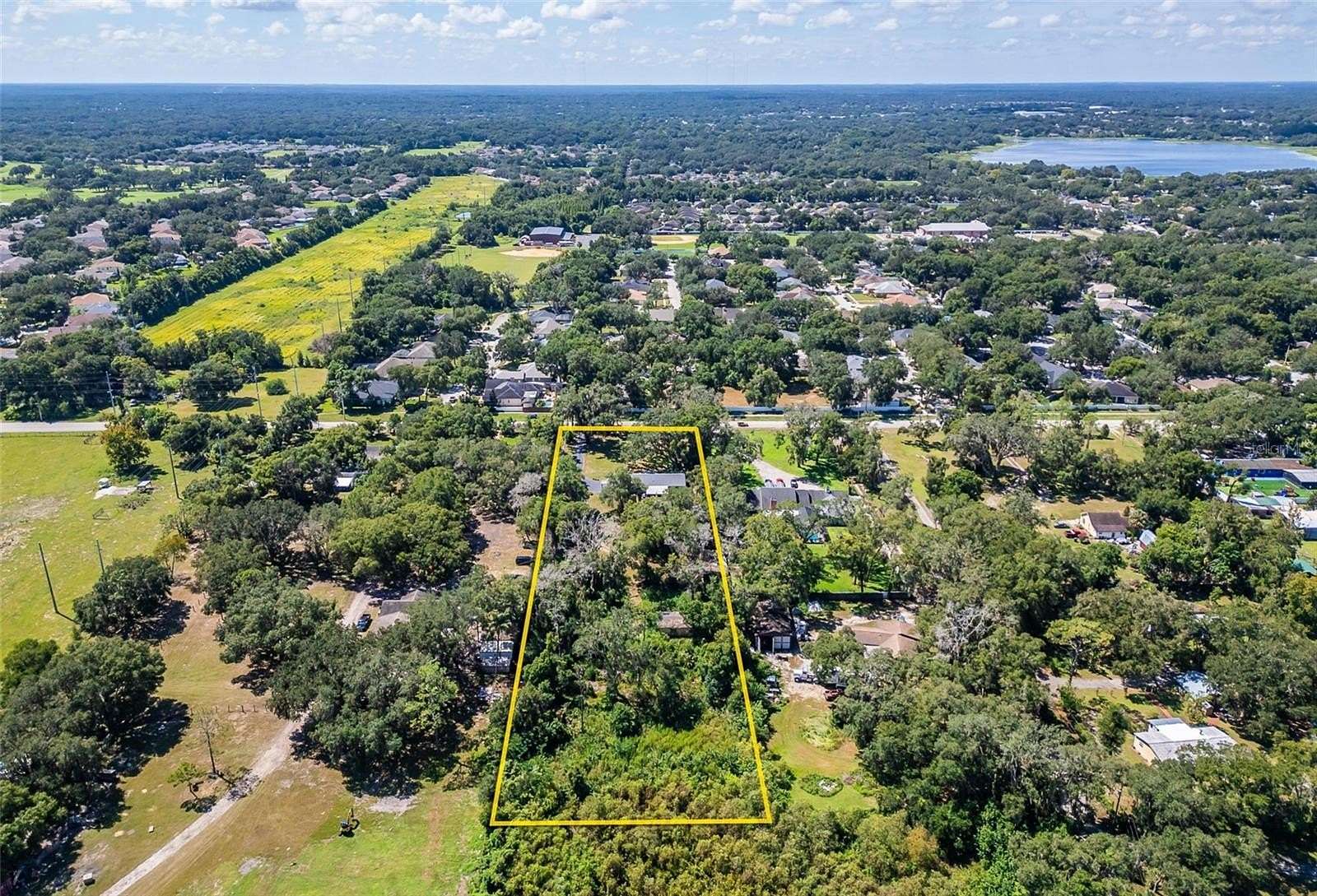 2.53 Acres of Residential Land with Home for Sale in Dover, Florida