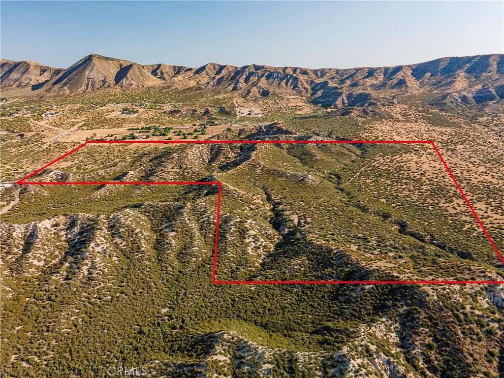 120 Acres of Land for Sale in Phelan, California