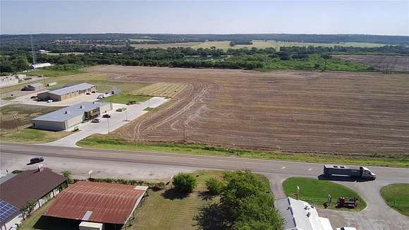 26 Acres of Commercial Land for Sale in Clifton, Texas