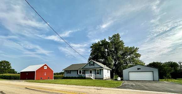 4.5 Acres of Residential Land with Home for Sale in Chadwick, Illinois