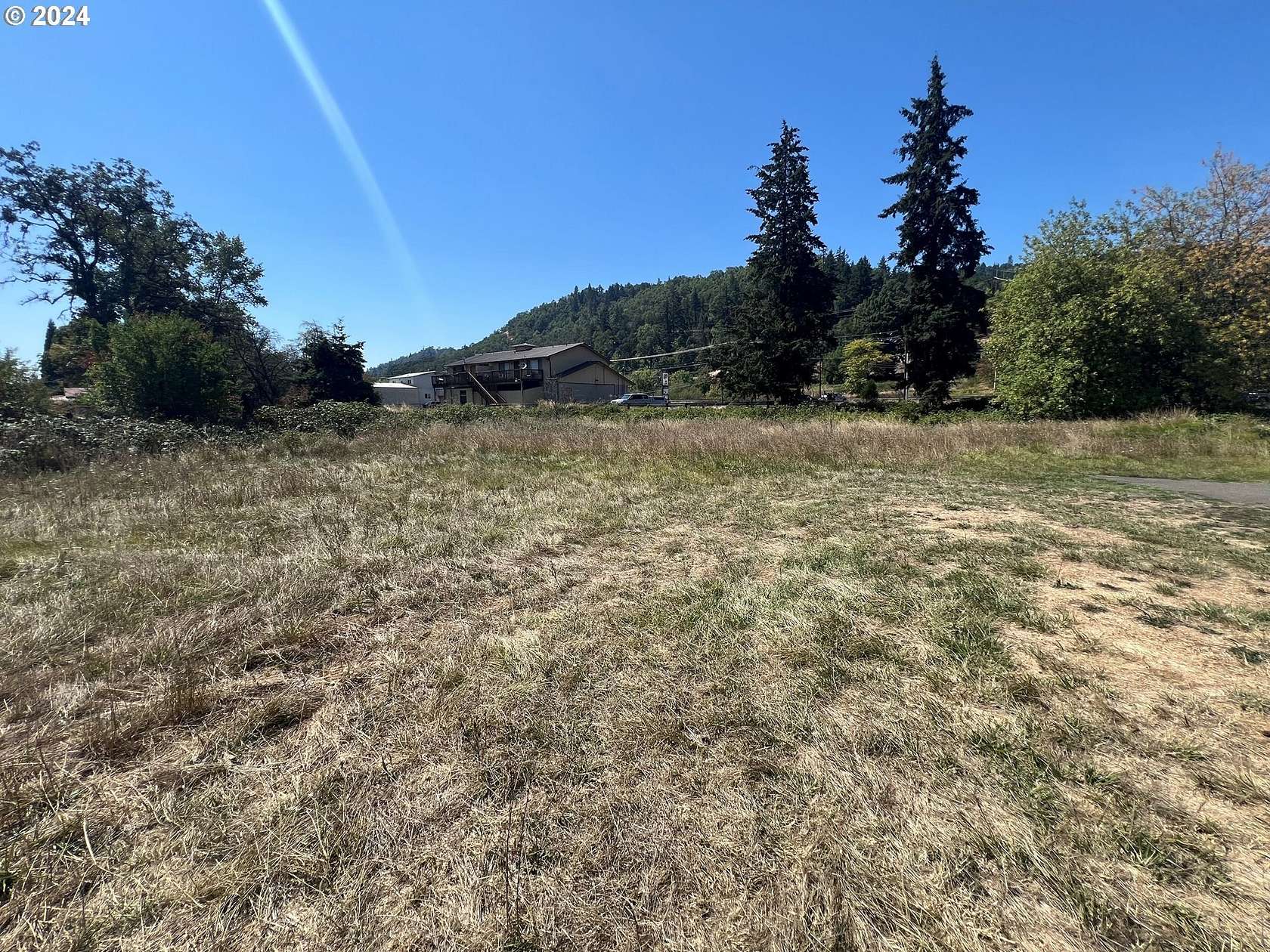 0.38 Acres of Commercial Land for Sale in Winchester, Oregon