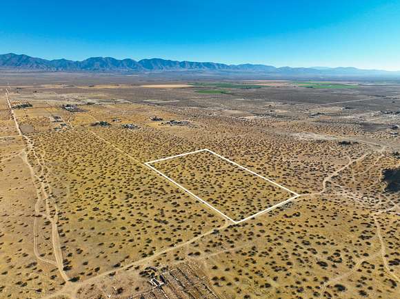 10.232 Acres of Land for Sale in Palmdale, California