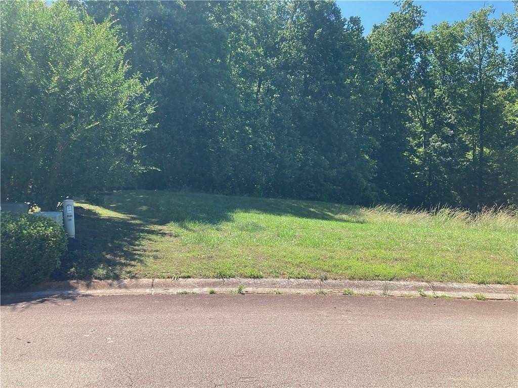 0.73 Acres of Residential Land for Sale in Jefferson, Georgia