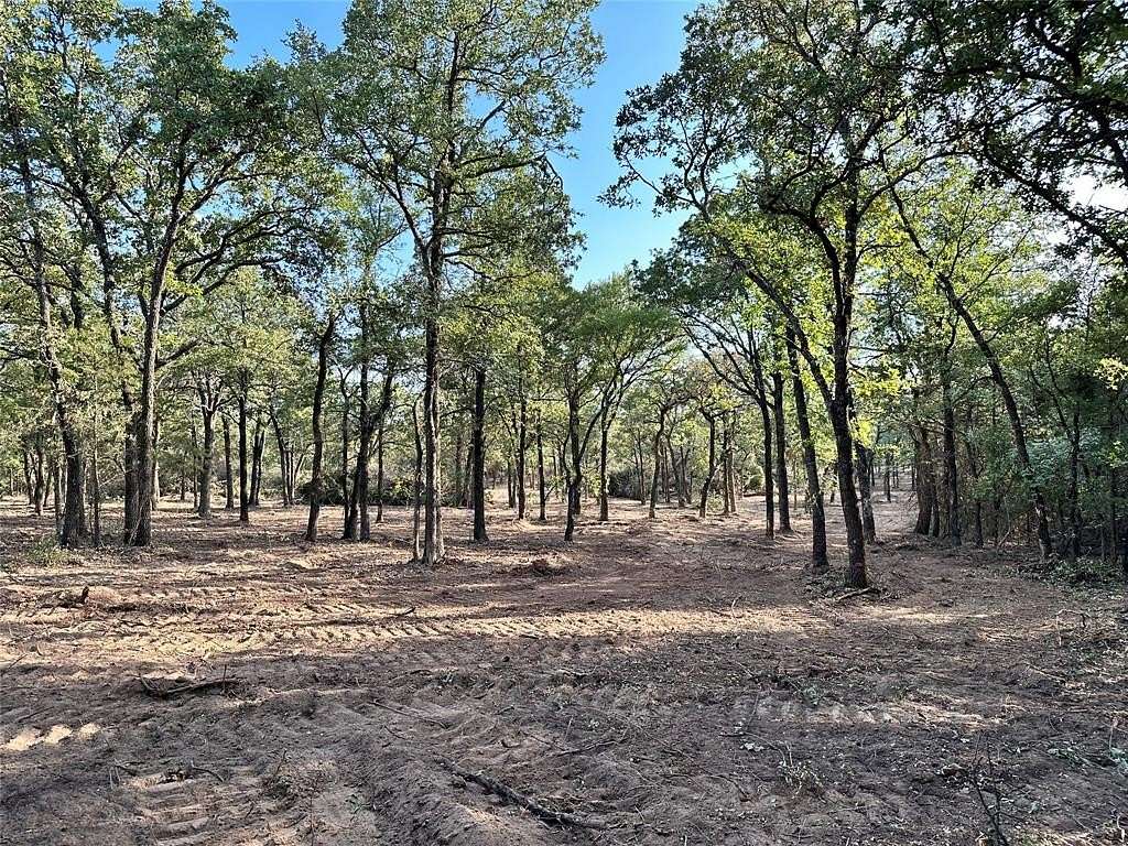 10 Acres of Land for Sale in Rio Vista, Texas