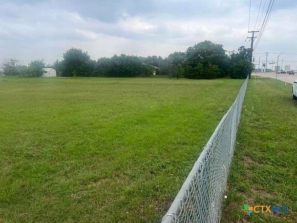 4.584 Acres of Improved Commercial Land for Sale in Killeen, Texas