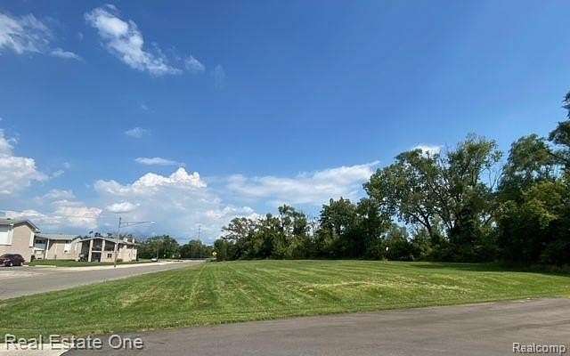 1 Acre of Commercial Land for Sale in Wyandotte, Michigan