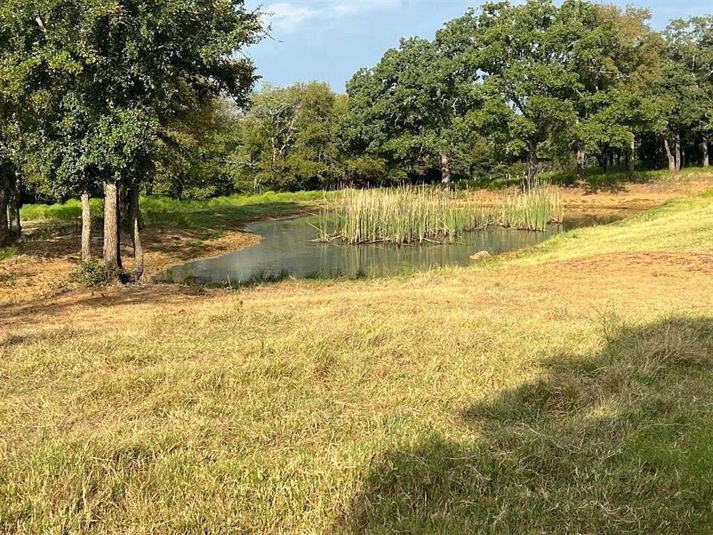 13.158 Acres of Land with Home for Sale in Hillsboro, Texas