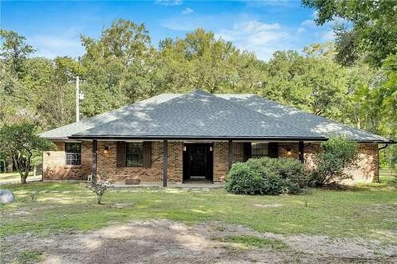 4.67 Acres of Residential Land with Home for Sale in Pearl River, Louisiana