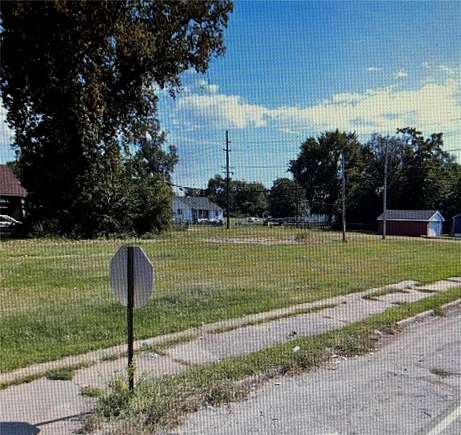 0.17 Acres of Commercial Land for Sale in East St. Louis, Illinois