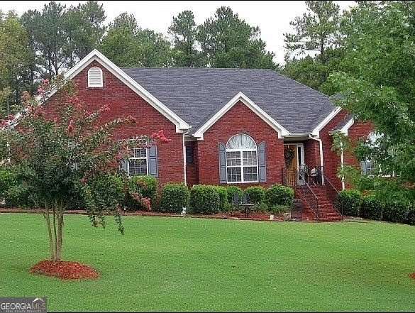 2.02 Acres of Residential Land with Home for Sale in Dallas, Georgia