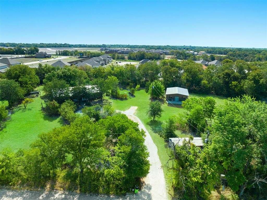 2.89 Acres of Residential Land with Home for Sale in Melissa, Texas