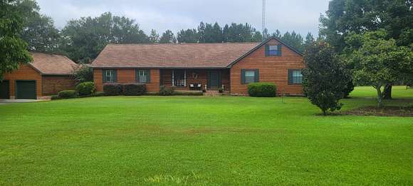 13.5 Acres of Land with Home for Sale in Tifton, Georgia