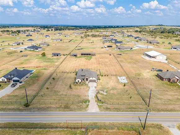 2 Acres of Residential Land with Home for Sale in Brock, Texas