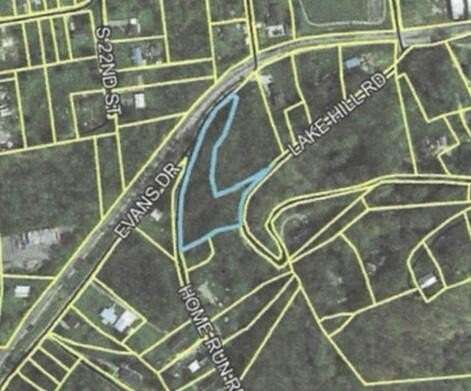 1.14 Acres of Land for Sale in Middlesboro, Kentucky