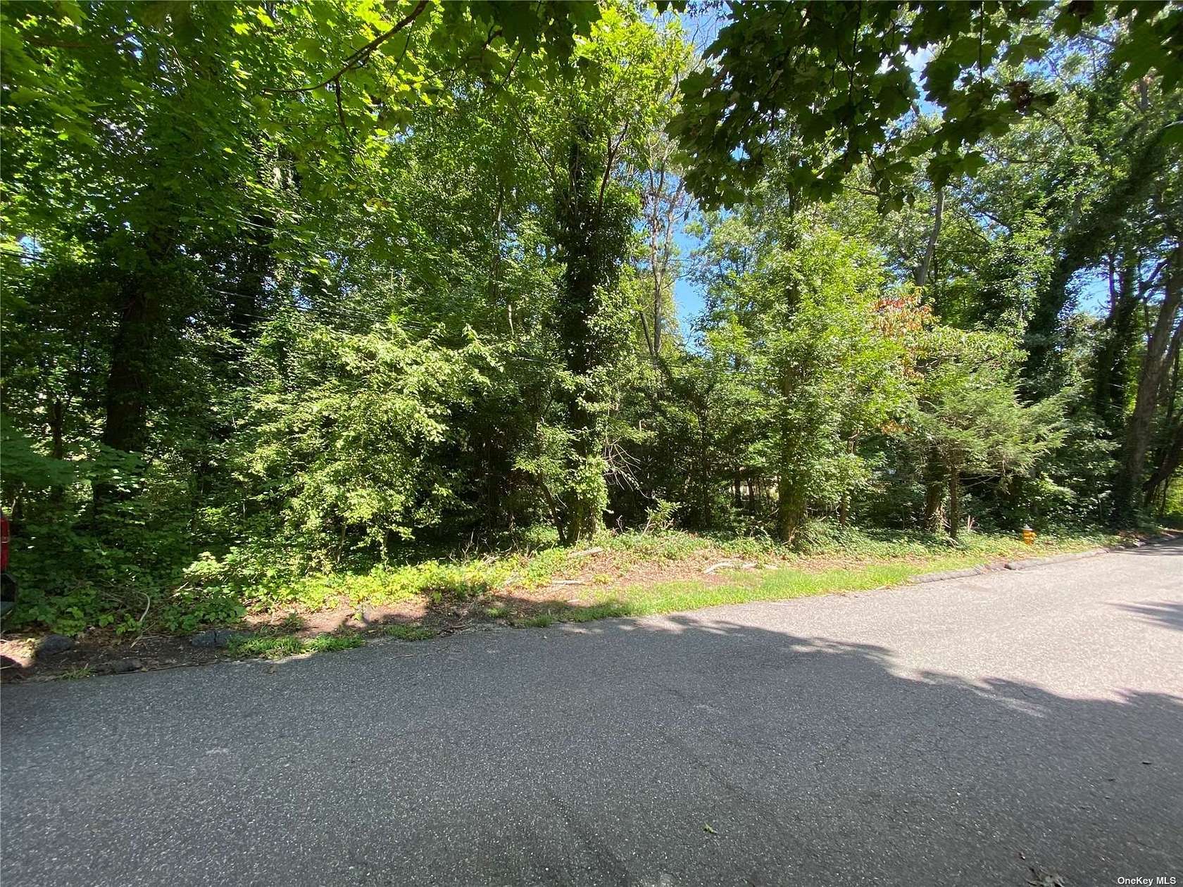 1 Acre of Residential Land for Sale in Northport, New York