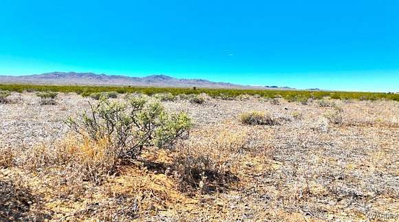 7.5 Acres of Land for Sale in Dolan Springs, Arizona