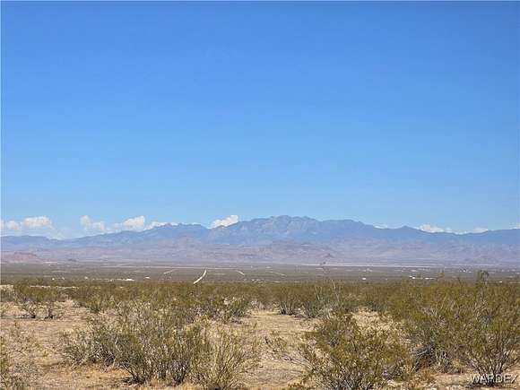 2.35 Acres of Residential Land for Sale in Golden Valley, Arizona