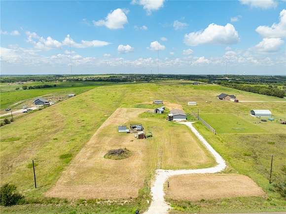 7.135 Acres of Residential Land with Home for Sale in Moody, Texas