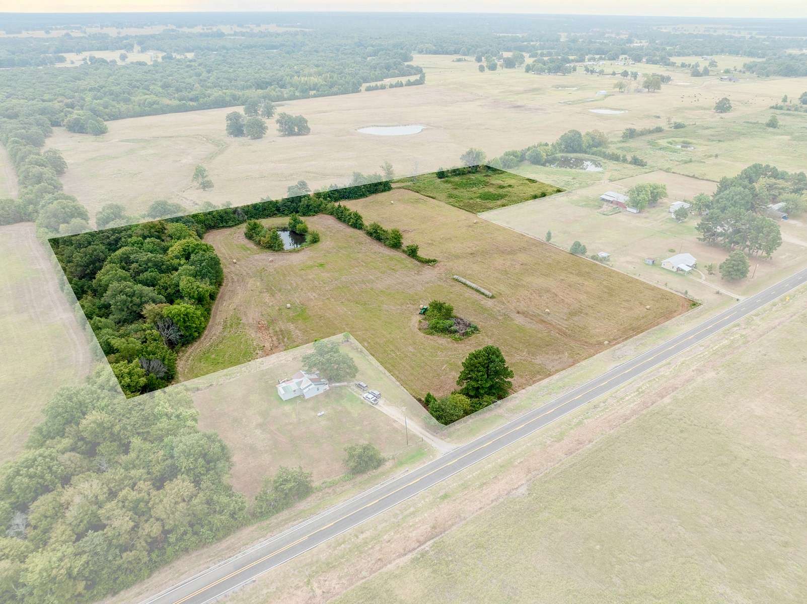 10.7 Acres of Agricultural Land for Sale in Detroit, Texas