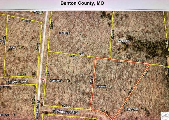 2.5 Acres of Residential Land for Sale in Edwards, Missouri