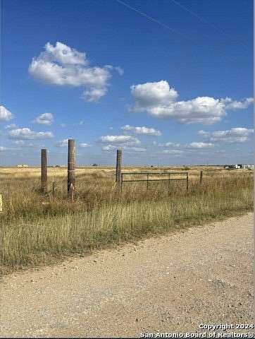 14 Acres of Land for Sale in Floresville, Texas