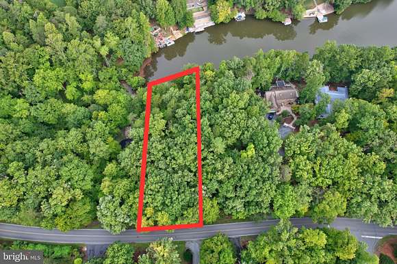 0.49 Acres of Residential Land for Sale in Palmyra, Virginia