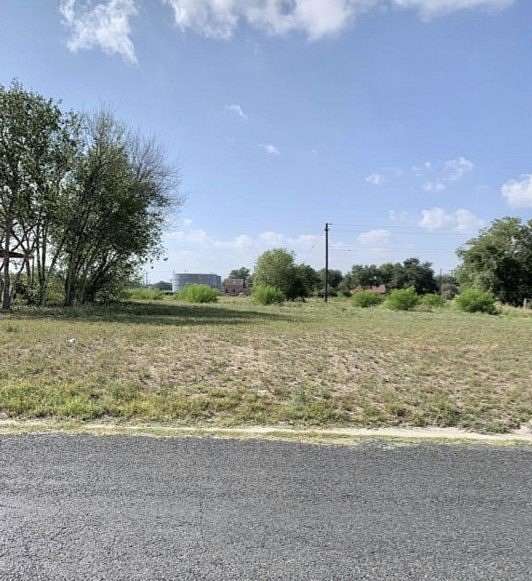 0.31 Acres of Land for Sale in Beeville, Texas