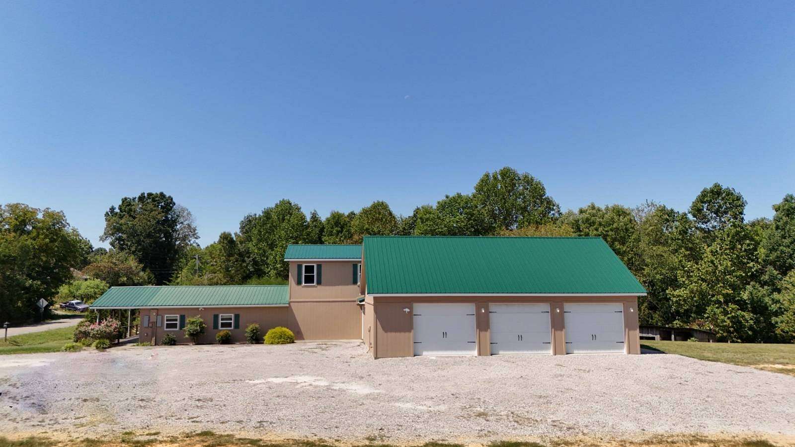 3.78 Acres of Residential Land with Home for Sale in Burkesville, Kentucky