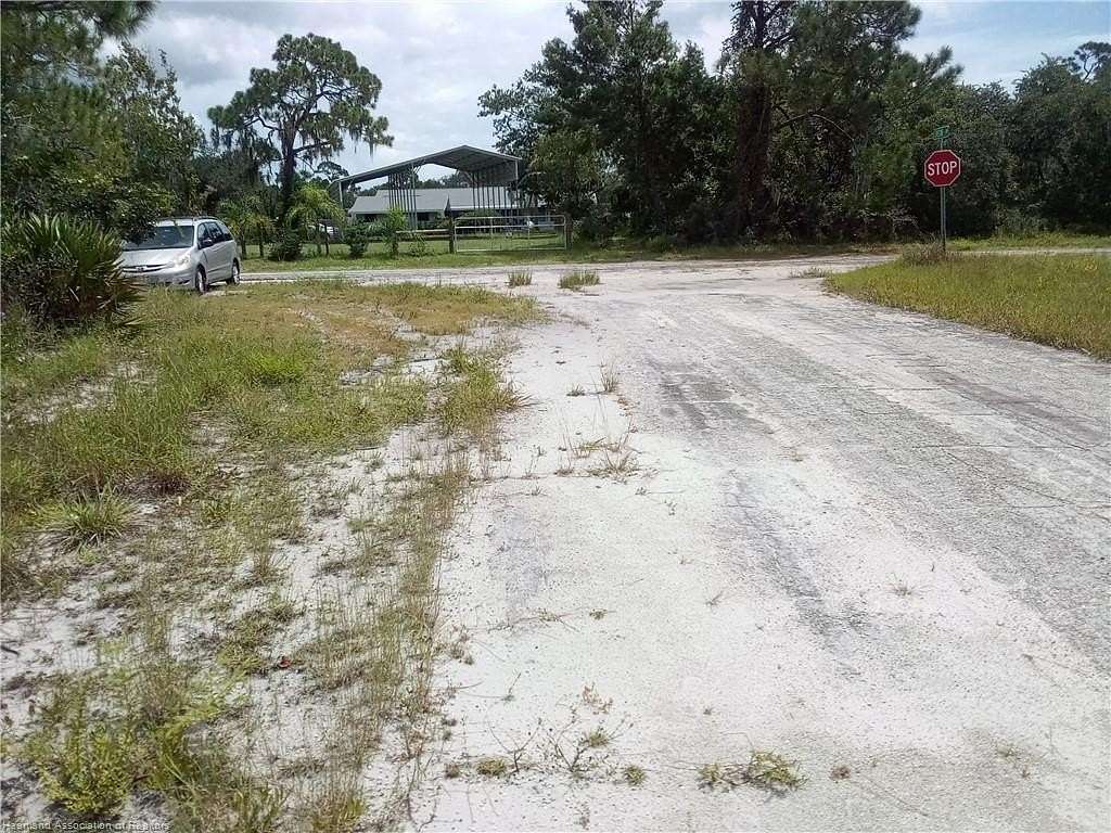 0.457 Acres of Residential Land for Sale in Lake Placid, Florida