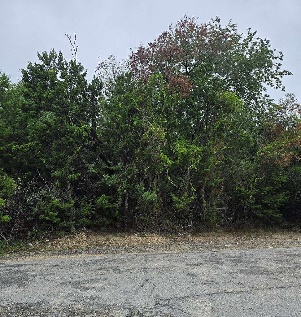 0.94 Acres of Residential Land for Sale in Kerrville, Texas