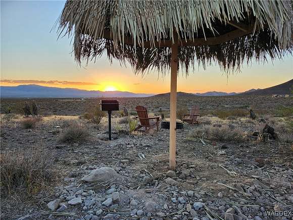 1.07 Acres of Residential Land for Sale in Dolan Springs, Arizona