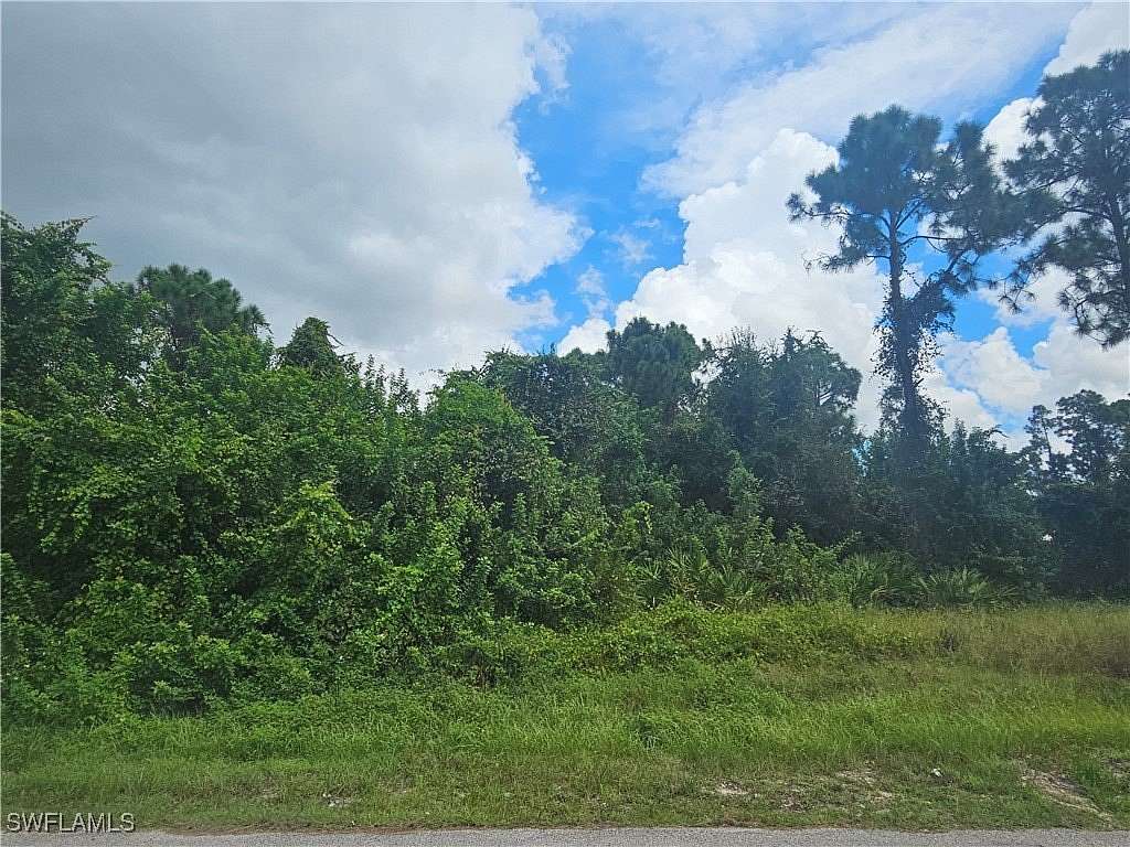 0.25 Acres of Residential Land for Sale in Lehigh Acres, Florida