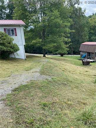 2.22 Acres of Residential Land for Sale in Danville, West Virginia