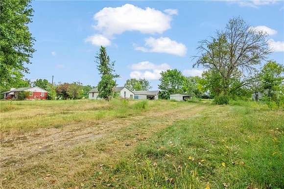 40 Acres of Land for Sale in La Monte, Missouri