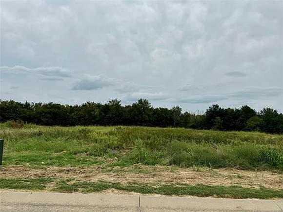 0.759 Acres of Residential Land for Sale in Morris, Oklahoma