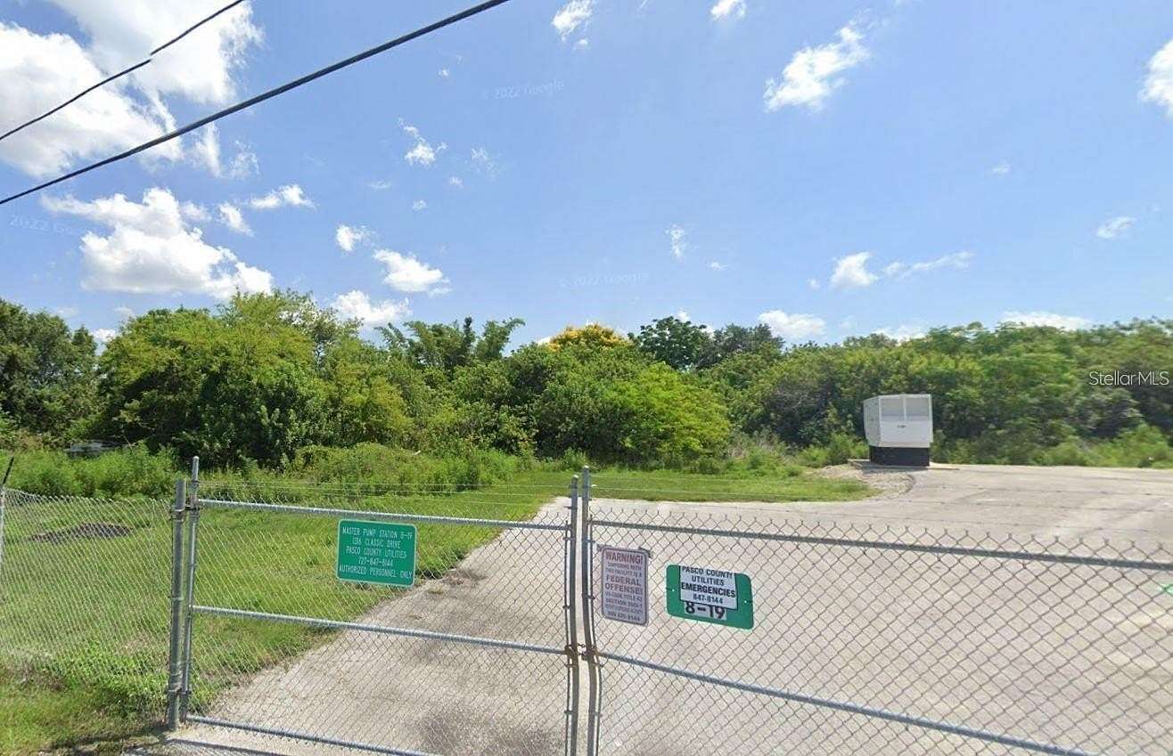 8.75 Acres of Residential Land for Sale in Holiday, Florida