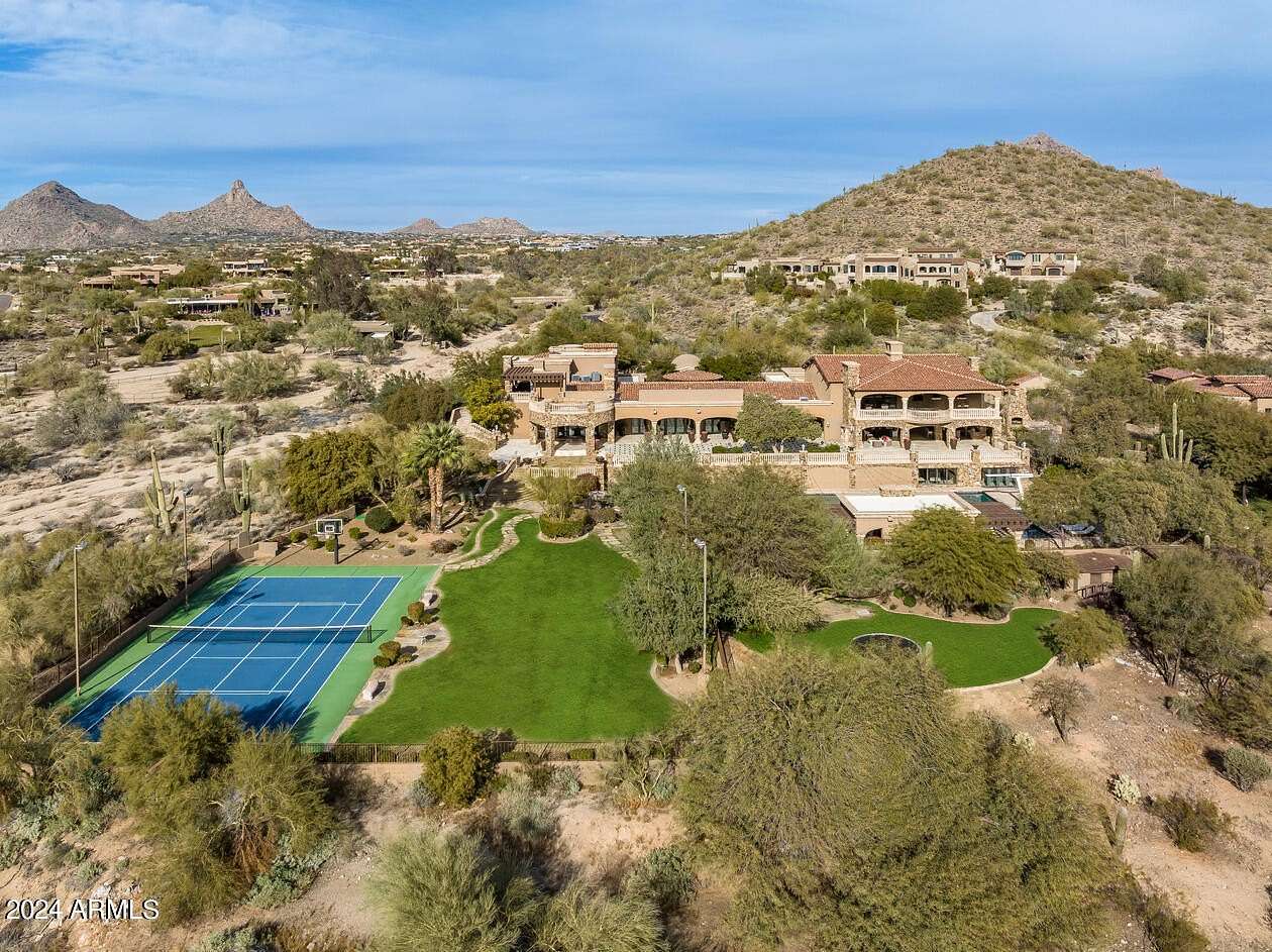 6.61 Acres of Residential Land with Home for Sale in Scottsdale, Arizona