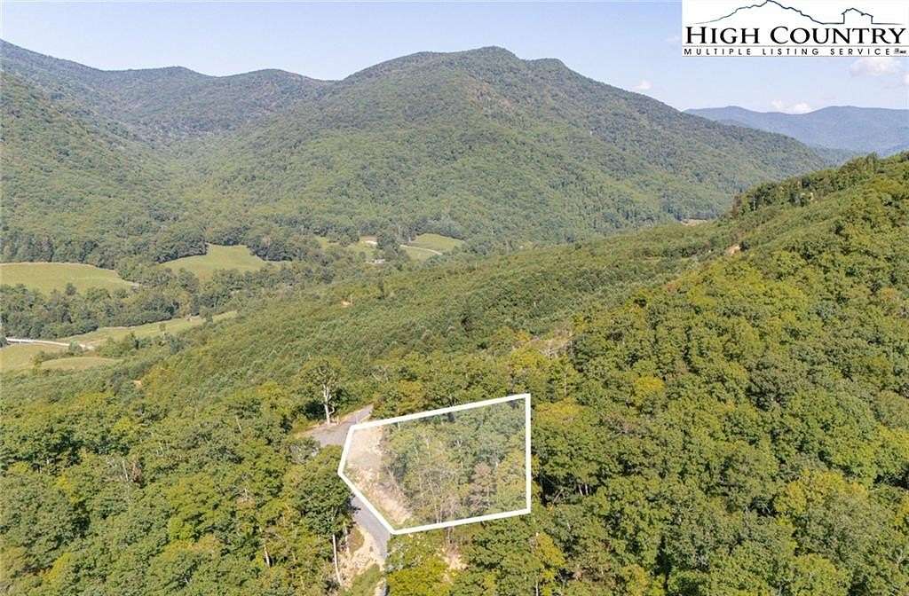 1.22 Acres of Residential Land for Sale in Spruce Pine, North Carolina