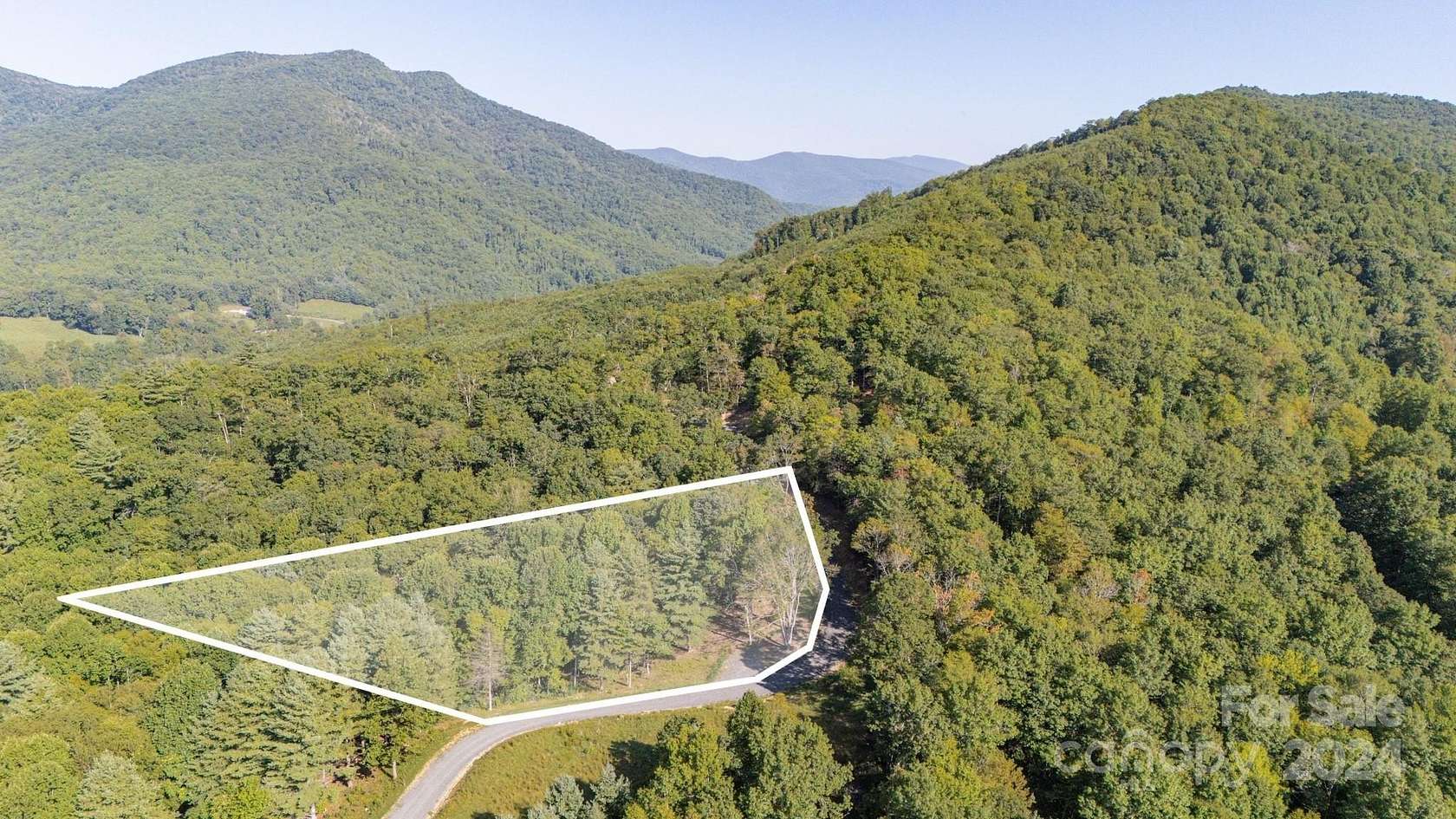 2.79 Acres of Residential Land for Sale in Spruce Pine, North Carolina