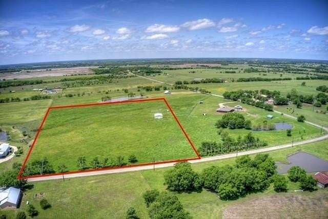 10 Acres of Residential Land for Sale in Greenville, Texas