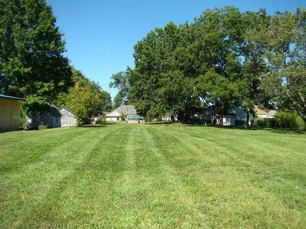 0.26 Acres of Residential Land for Sale in Corydon, Iowa