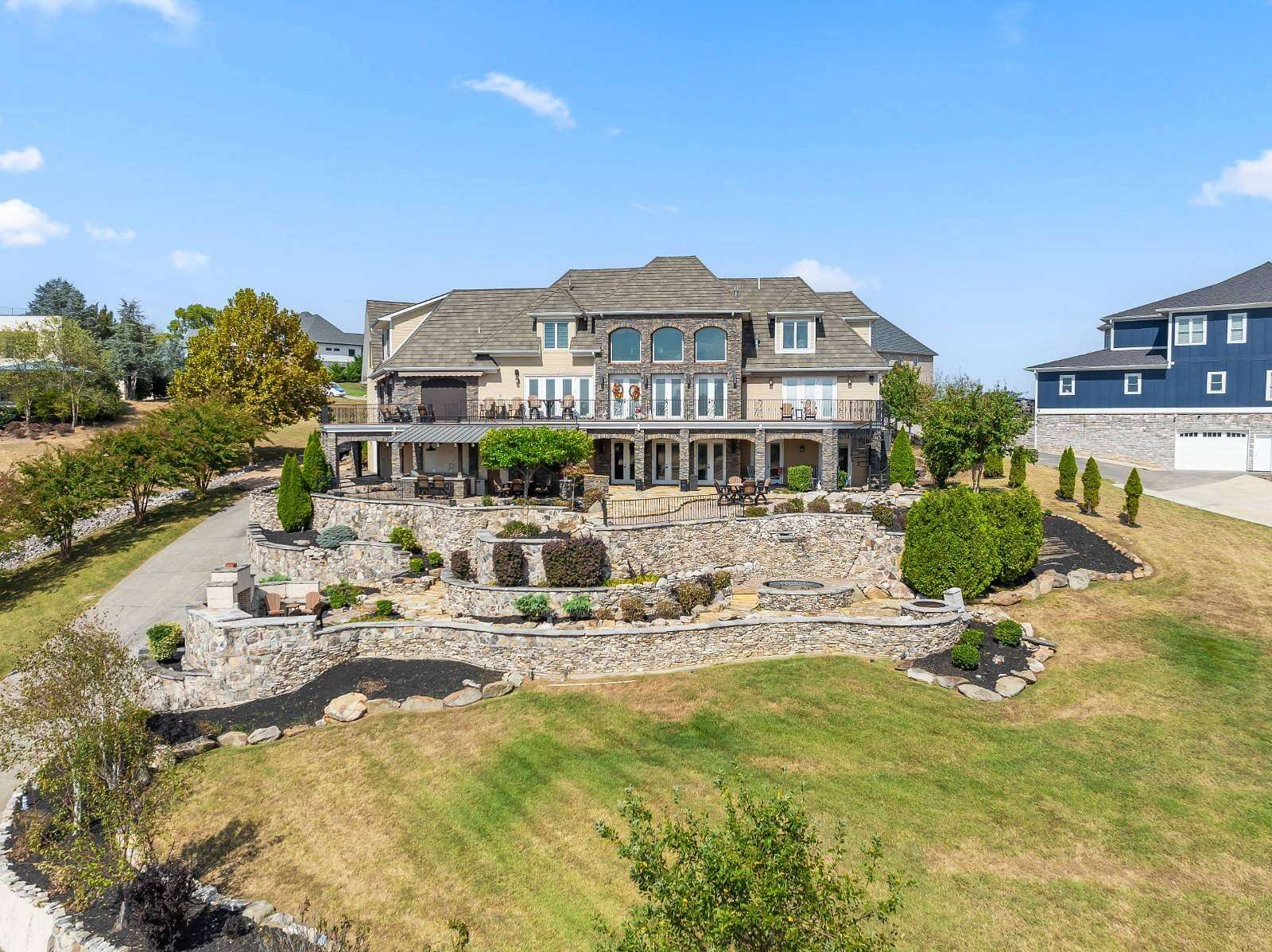 3.13 Acres of Land with Home for Sale in Dandridge, Tennessee